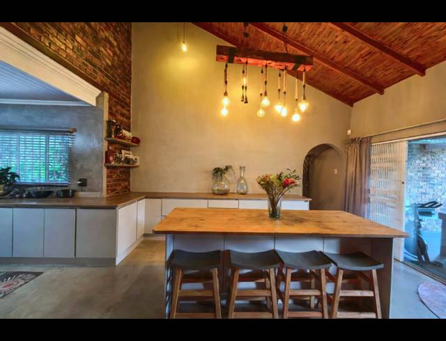 5 BEDROOM HOUSE FOR SALE IN VAALPARK